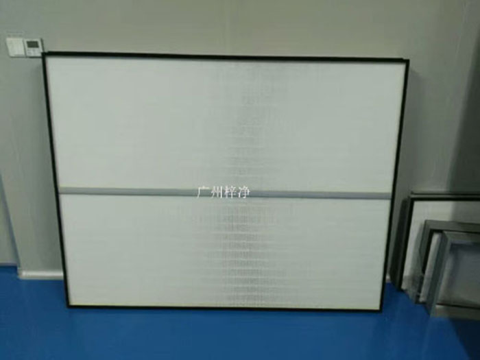 HEPA高效過濾網(wǎng)可廣泛用于光學(xué)電子、LCD液晶制造，生物醫(yī)藥、精密儀器、飲料食品，PCB印刷等行業(yè)無塵凈化車間的空調(diào)末端送風(fēng)處。